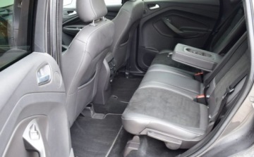 Ford Kuga II SUV Facelifting 2.0 TDCi 180KM 2017 Ford Kuga 2.0 TDCI 180P AWD ST-Line PowerShif Fuul Ledy Kamera Lopatki, zdjęcie 32