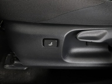 Toyota C-HR I Crossover Facelifting 2.0 Hybrid Dynamic Force 184KM 2020 Toyota C-HR 184KM kamera grzane fotele ACC, zdjęcie 36