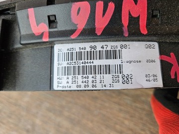 MERCEDES ML W164 05-11 3.0 CDI PŘÍSTROJOVÁ DESKA A2515409047 UK