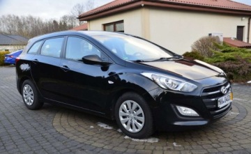 Hyundai i30 II Wagon Facelifting 1.4 MPI 100KM 2017 Hyundai i30 1.4 MPI Benzyna 100KM Lift Klima LEDy 1wlasciciel Bezwypadkowy, zdjęcie 4