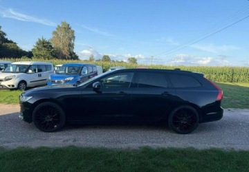 Volvo V90 II Kombi 2.0 T5 254KM 2018 Volvo V90 Momentum 2.0 T 254KM Benzyna Aktywny Tempomat nowy Rozrzad 2.0, zdjęcie 2