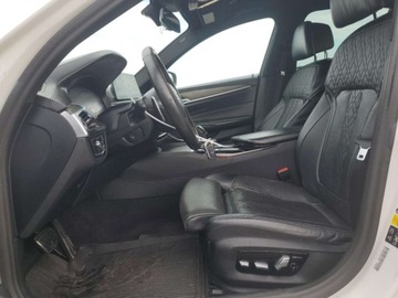 BMW Seria 5 G30-G31 2020 BMW Seria 5 M550xi 2020 4.4l 4.4 Benzyna 523KM, zdjęcie 7