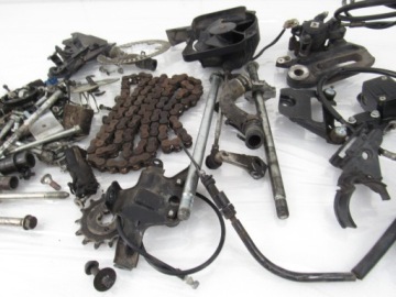 Винты + оси + зажимы и т. д. KTM RC 125, 17r ABS