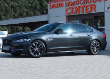Jaguar XF II Sedan 2.0 i4D 180KM 2018 Jaguar XF R-Sport Ogrzew.Kierow. Navi Pro 10,2’" Fotele Elek.+Ogrz. Carplay, zdjęcie 2