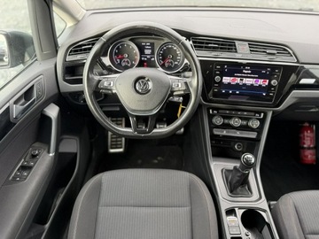 Volkswagen Touran III 1.4 TSI 150KM 2017 Volkswagen Touran 1.4 TSI 150KM, Sound, zdjęcie 4