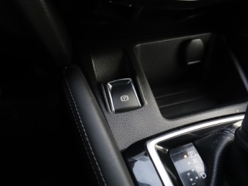 Nissan Qashqai II Crossover Facelifting 1.2 DiG-T 115KM 2018 Nissan Qashqai 1.2 DIG-T, Automat, Klima, zdjęcie 16