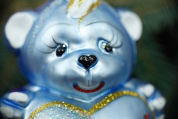 БЕЗЕЛЕЦА с названием Первая Звезда, МИШКА С СЕРДЦЕМ