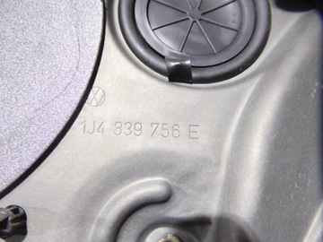 ОКНО ЗАДНЕЕ ПРАВОЕ VW GOLF IV 4 BORA KOMBI