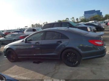 Mercedes CLS W218 2012 Mercedes-Benz CLS 550 2012 4.6l 4.6 Benzyna 402KM, zdjęcie 2