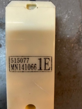 GRANDIS 2.4B PŘEPÍNAČ SKEL MN141066