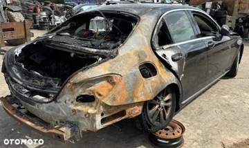 Mercedes Klasa C W205 Limuzyna Facelifting 1.6 C180 156KM 2019 Mercedes-Benz Klasa C 1.6 Benzyna 156KM, zdjęcie 3