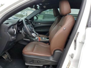 Alfa Romeo Stelvio SUV Facelifting 2.0 Turbo 280KM 2022 Alfa Romeo Stelvio 2022, 2.0L, 4x4, TI, porysowany lakier 2.0 Benzyna 280KM, zdjęcie 7