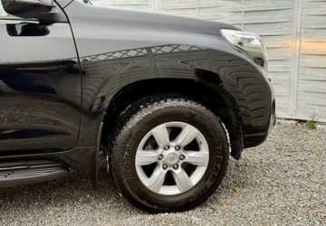 Toyota Land Cruiser VI MPV Faceliting 2.8 D-4D 177KM 2016 Toyota Land Cruiser Toyota Land Cruiser LC 2.8 D-4D Premium 2.8 Diesel, zdjęcie 30