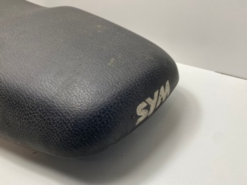 50-МЕСТНЫЙ ДИВАН SYM ORBIT 2