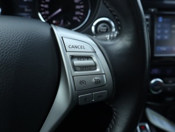 Nissan Qashqai II Crossover 1.2 DIG-T 115KM 2016 Nissan Qashqai 1.2 DIG-T, Salon Polska, Navi, zdjęcie 14