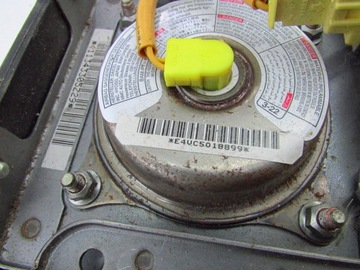 MITSUBISHI OUTLANDER 1 ULOŽENÍ ŘIDIČE AIRBAG EVROPA 02-06R