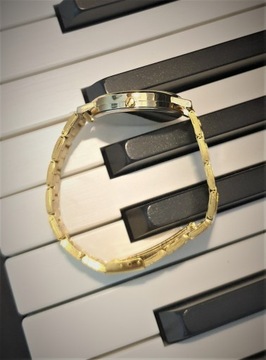 Zegarek Klasyczny kolor Złoty - bransoleta -Kwiaty