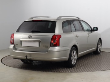 Toyota Avensis II Kombi 2.2 D-4D 177KM 2007 Toyota Avensis 2.2 D-CAT, 174 KM, HAK, Klima, zdjęcie 4