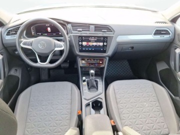 Volkswagen Tiguan II SUV Facelifting 1.5 TSI 150KM 2022 Volkswagen Tiguan 1.5 TSI 150 KM Automat DSG 1.5 Benzyna 150KM, zdjęcie 9