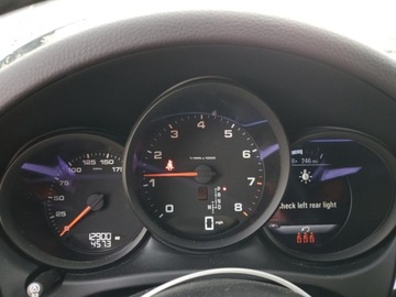 Porsche Macan 2021 Porsche Macan 2021 2.0l 2.0 Benzyna 248KM, zdjęcie 9