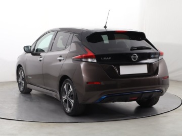 Nissan Leaf II Hatchback Elektryczny 40kWh 150KM 2018 Nissan Leaf 40 kWh, SoH 89%, Salon Polska, zdjęcie 3