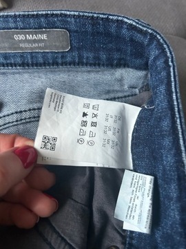 Hugo Boss jeansy męskie proste r. 31/32