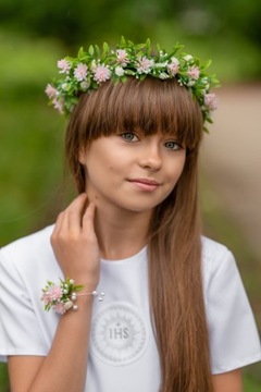 Śliczny wianek komunijny