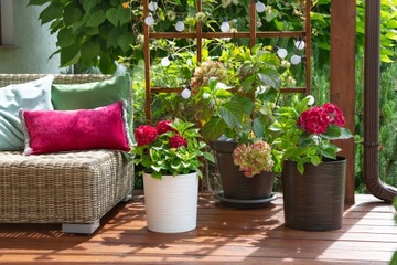 Цветочный горшок MALWA LUTO, диаметр 25см цвет ГРАФИТ + вставка