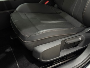 Cupra Leon II Hatchback PHEV 1.4 e-Hybrid 245KM 2023 Cupra Leon PHEV VZ DSG / DCC / Ambiente / CarPlay, zdjęcie 9