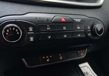 Kia Sorento III SUV 2.2 CRDi 200KM 2017 Kia Sorento 2.2 CRDI automat 4x4 bezwypadkowa zarejestrowana 7 osobowa, zdjęcie 24
