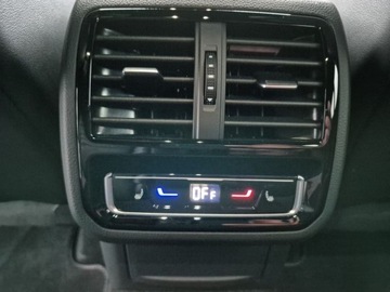 Volkswagen Arteon Fastback Facelifting 2.0 TSI 190KM 2023 Volkswagen Arteon Shooting Brake Faktura VATSkoryEl.fotel MasazKamera 360, zdjęcie 18