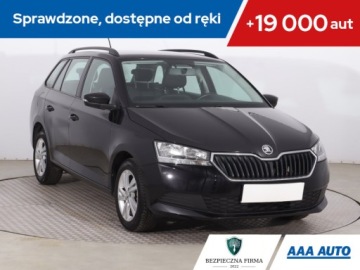 Skoda Fabia III Hatchback Facelifting 1.0 TSI 95KM 2021 Skoda Fabia 1.0 TSI, Salon Polska, Serwis ASO
