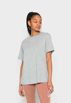 Nike T-Shirt Sportswear Essential (BV6169) au meilleur prix sur