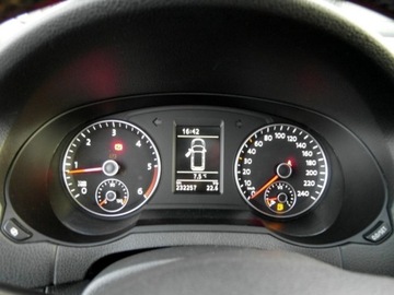 Volkswagen Sharan II Van 2.0 TDI-CR BMT 140KM 2012 Volkswagen Sharan Xenon Led Szklany Dach Klimatronik 2.0 Diesel 140KM, zdjęcie 29