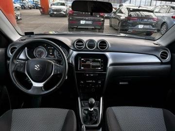 Suzuki Vitara III SUV Facelifting 1.4 BoosterJet 140KM 2019 Suzuki Vitara LED+NAVI GWAR. I-wł Kraj bezwypad, zdjęcie 12