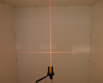 Laser krzyżowy liniowy CROSS X1 Lamigo CZERWONY LASER Niwelator