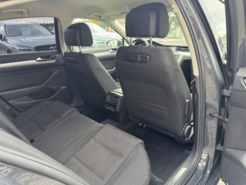 Volkswagen Passat B8 Limousine 1.6 TDI BlueMotion Technology 120KM 2016 Volkswagen Passat Virtual Cockpit*Podgrzewana kier, zdjęcie 22