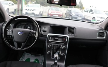 Volvo V60 I Kombi Facelifting 2.0 D4 DRIVE-E 190KM 2015 Volvo V60 NAVI, Grzane Fotele, Multifunkcja, Tempomat, Czujniki, GWARANCJA, zdjęcie 8