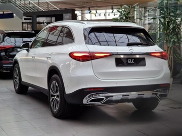 Mercedes GLC C254/X254 Coupe 2.0 200 204KM 2025 MERCEDES-BENZ GLC 200 4-Matic Avantgarde 2.0 (204KM) 2025, zdjęcie 3