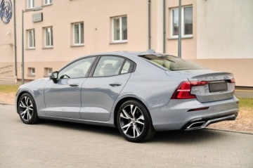 Volvo S60 III 2022 R-DESIGN__ 5 SZTUK W OFERCIE, zdjęcie 7