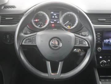 Skoda Octavia III Liftback Facelifting 1.6 TDI 115KM 2019 Skoda Octavia 1.6 TDI, Salon Polska, Klima, zdjęcie 14