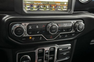 Jeep Wrangler IV 2023 Jeep Wrangler Rubicon 392 Convertible 2023 6.4 Benzyna 470KM, zdjęcie 21