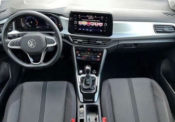 Volkswagen T-Roc I SUV Facelifting 1.5 TSI ACT 150KM 2023 Volkswagen T-Roc Life Plus Pakiety, Kamera cofania, ACC, Keyless, Digital, zdjęcie 3