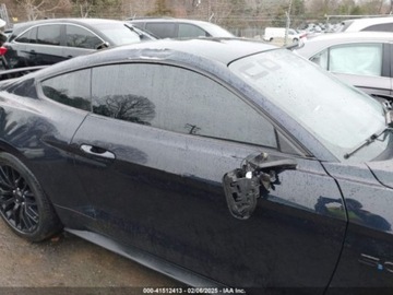 Ford Mustang VI Mach 1 5.0 Ti-VCT 460KM 2021 Ford Mustang 2021 FORD MUSTANG GT PREMIUM FASTBACK 5.0 Benzyna 460KM, zdjęcie 3