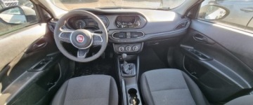 Fiat Tipo II Sedan Facelifting 1.4 Fire 95KM 2021 Fiat Tipo 2021r, SALON POLSKA. 1.4 LPG. Lekko uszkodzony lewy bok.Jezdzi., zdjęcie 5