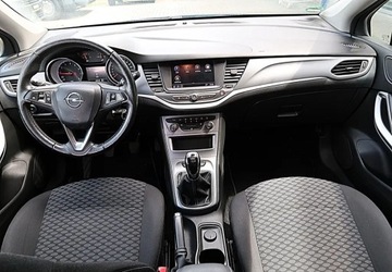 Opel Astra K Sportstourer Facelifting 1.2 Turbo 130KM 2020 Opel Astra 1,2 benz (130KM) klimatyzacja, tempomat, pdc, navi 1.2 Benzyna, zdjęcie 7