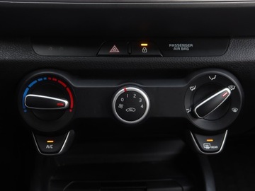 Kia Stonic Crossover Facelifting 1.0 T-GDI 100KM 2021 Kia Stonic 1.0 T-GDI, Salon Polska, 1. Właściciel, zdjęcie 12