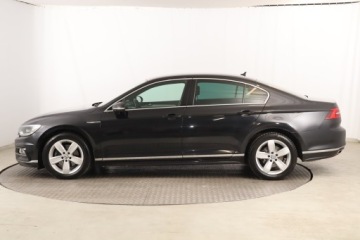 Volkswagen Passat B8 Limousine 2.0 TDI BlueMotion SCR 190KM 2016 VW Passat 2.0 TDI, Salon Polska, 187 KM, 4X4, zdjęcie 2