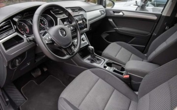 Volkswagen Touran III 2.0 TDI 150KM 2020 Volkswagen Touran 2.0TDI 150KM DSG Navi 7 Osob Alu 2xPdc Serwis Gwarancjia, zdjęcie 14
