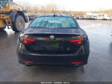 Alfa Romeo Giulia II Sedan Facelifting 2.0 Turbo 280KM 2020 Alfa Romeo Giulia 2020r., 4x4, 2.0L 2.0 Benzyna 280KM, zdjęcie 7